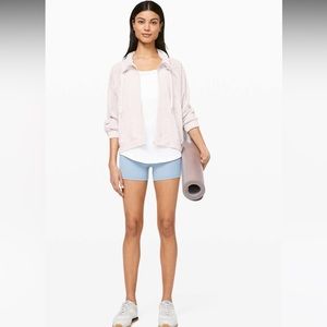 ❄️ Lululemon in Depth Jacket *Lace ❄️, size 4, color “light chrome”